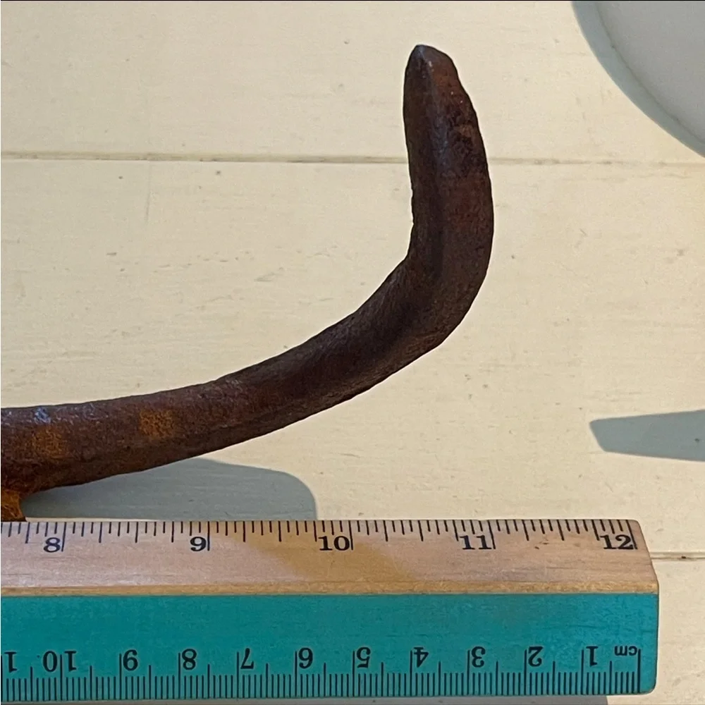 Rustic Brown Cast Iron Longhorn Wall Hat Rack  Decor